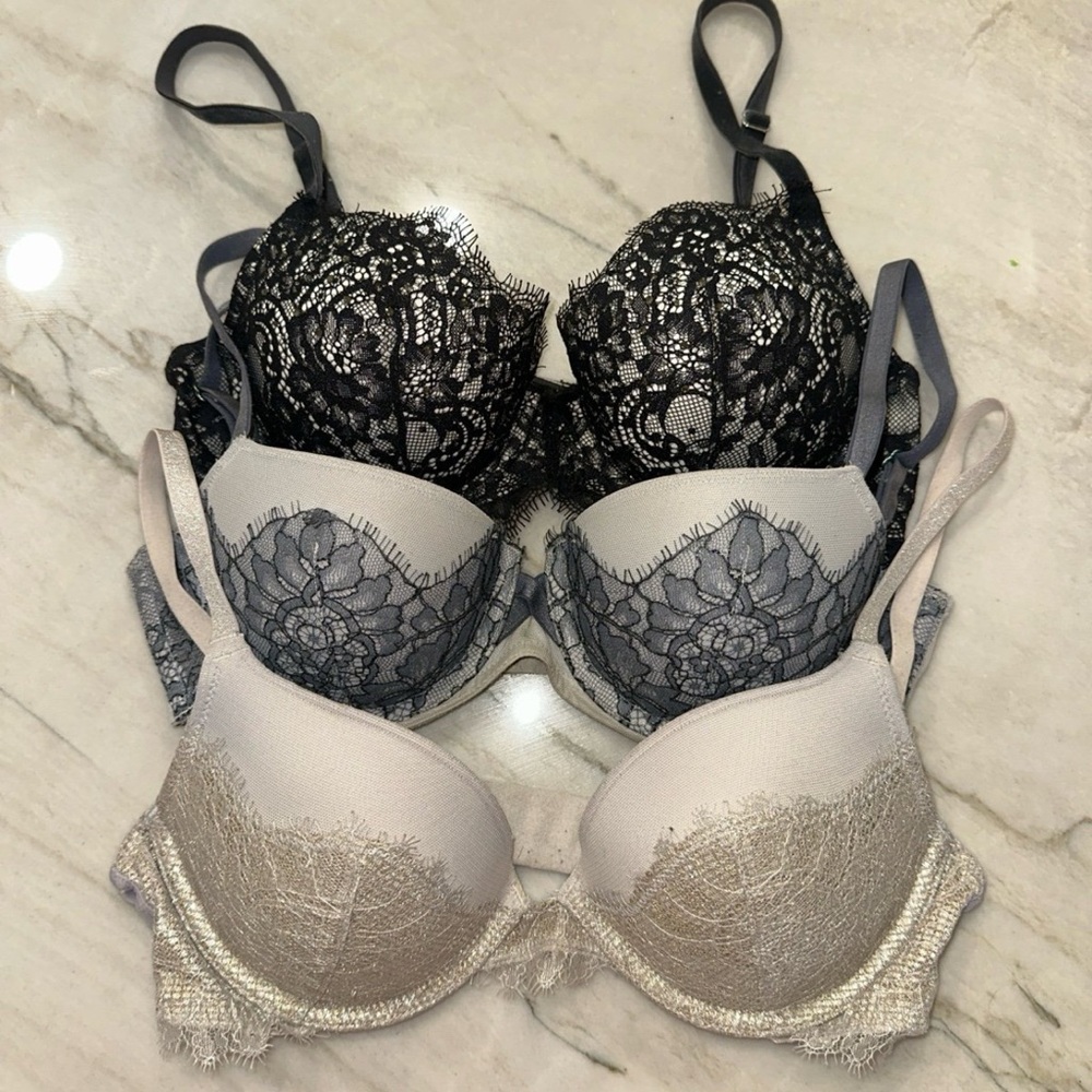 Victoria secret bra bundle 32C